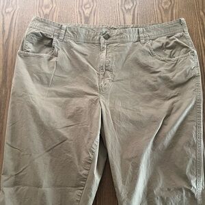 Columbia Men's Chino Pants in Light Khaki